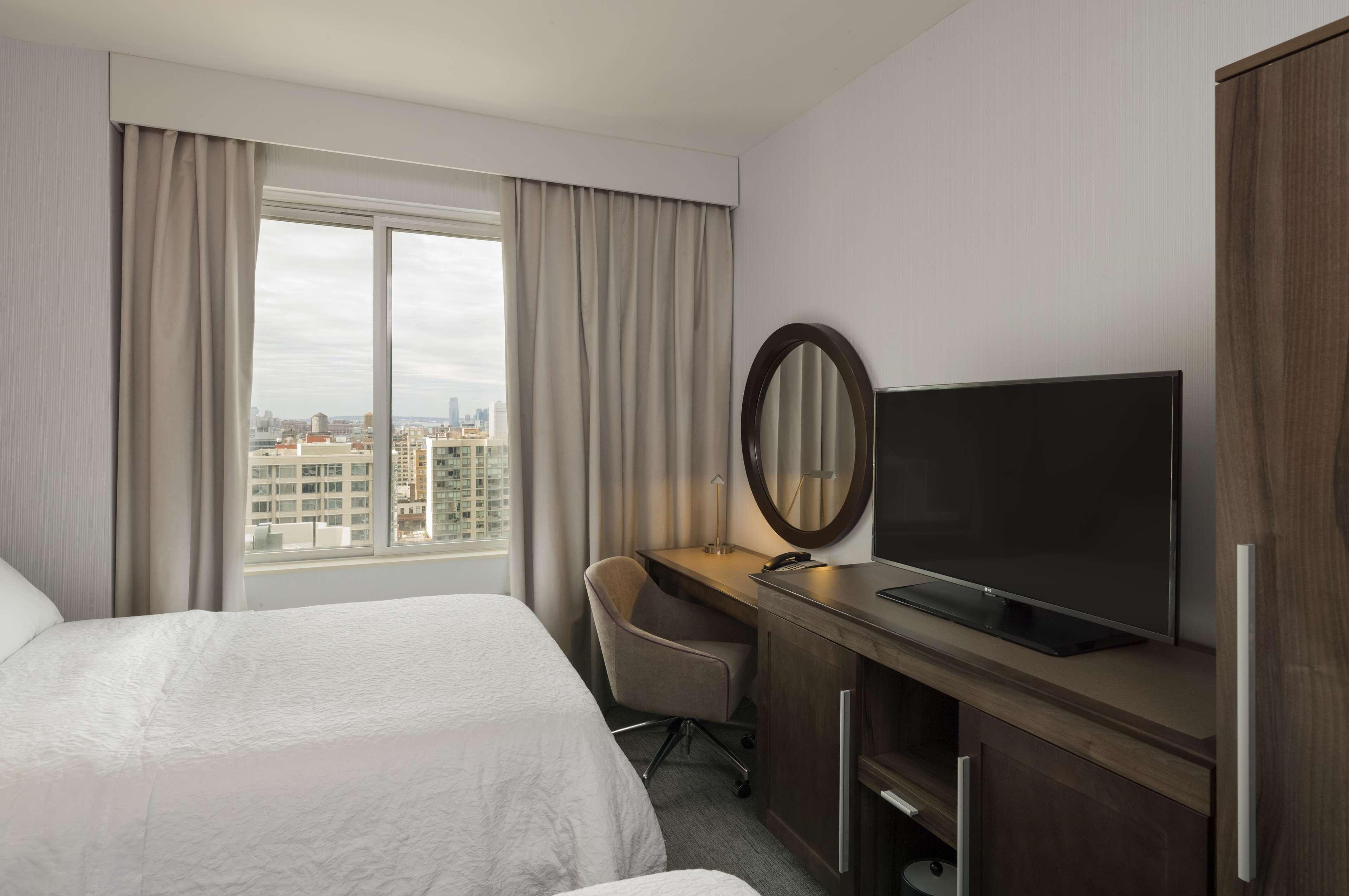 Hampton Inn Manhattan - Times Square South New York Dış mekan fotoğraf