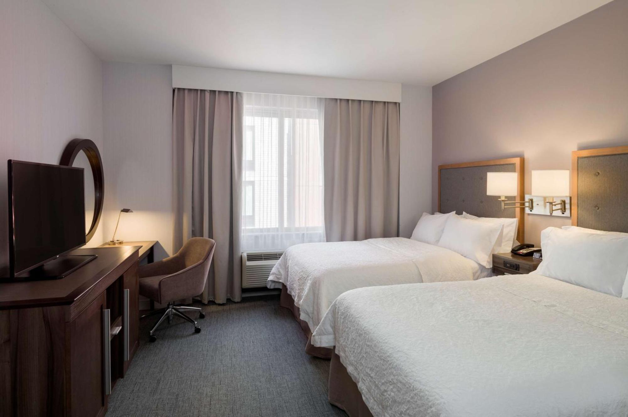 Hampton Inn Manhattan - Times Square South New York Dış mekan fotoğraf